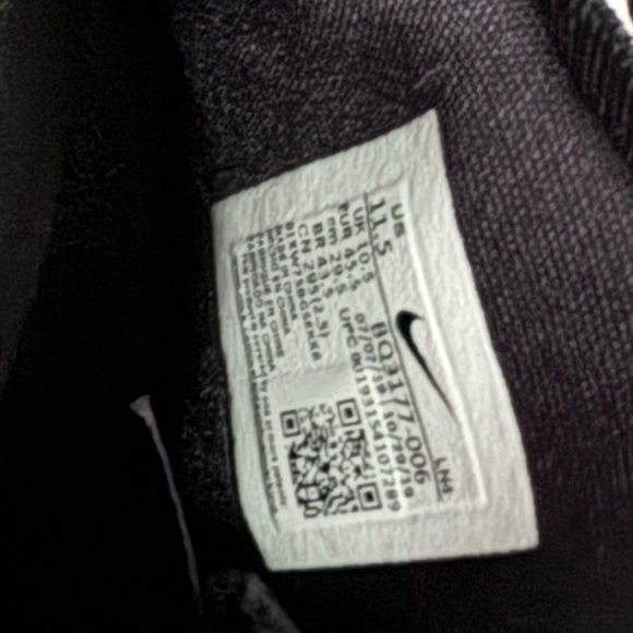 Nike Lebron 17 Infrared Shoes - Picture 11 of 13